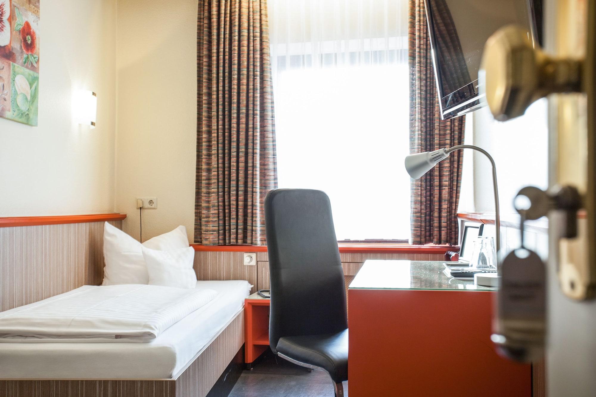 Trip Inn Hotel Ariane Köln Eksteriør bilde