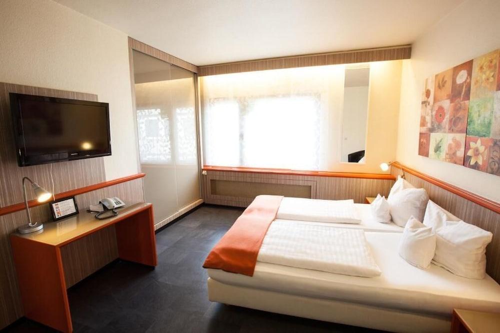 Trip Inn Hotel Ariane Köln Eksteriør bilde