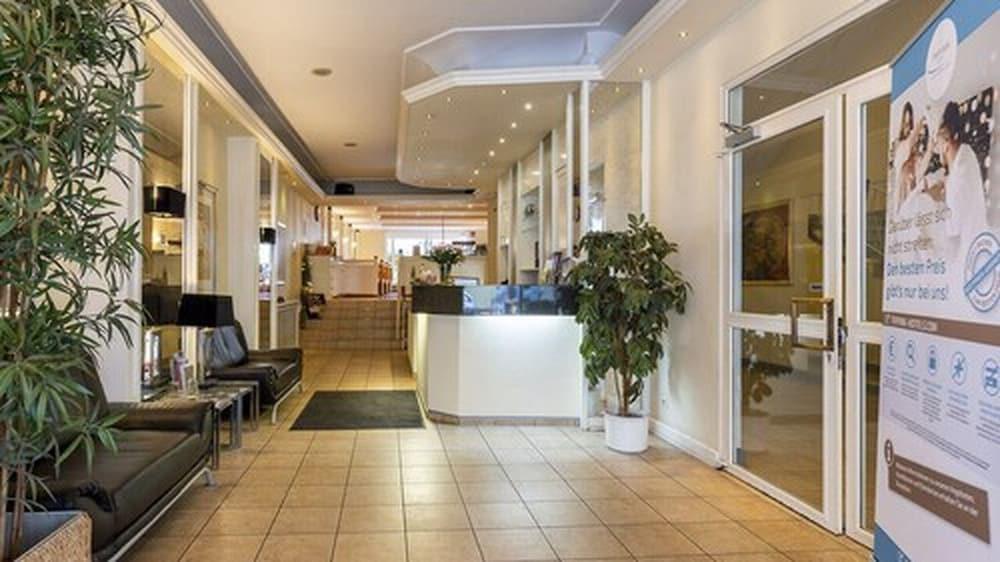 Trip Inn Hotel Ariane Köln Eksteriør bilde